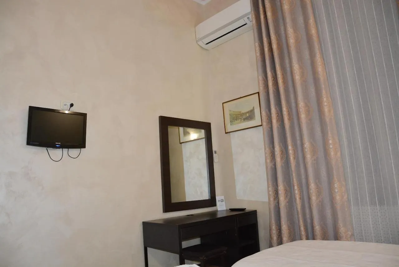 Roma Carina Hotel Guest house