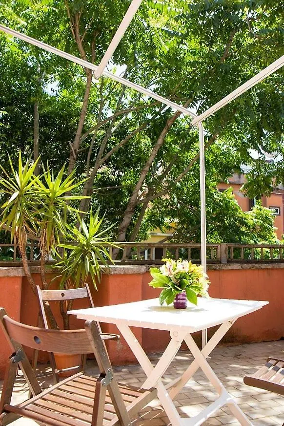 Roma Carina Hotel
